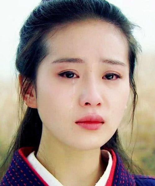 女明星现实哭,女明星现实生活中的感人瞬间